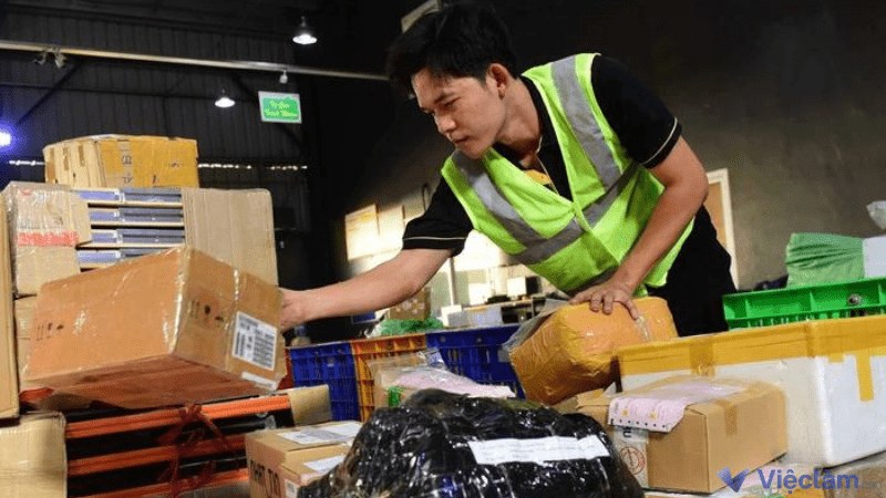 Shipper giao hàng hỏa tốc, giao trong ngày
