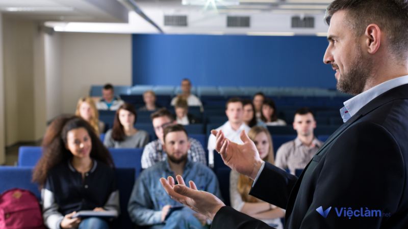 Sử dụng ngôn ngữ hình thể để tăng hiệu quả của bài thuyết trình