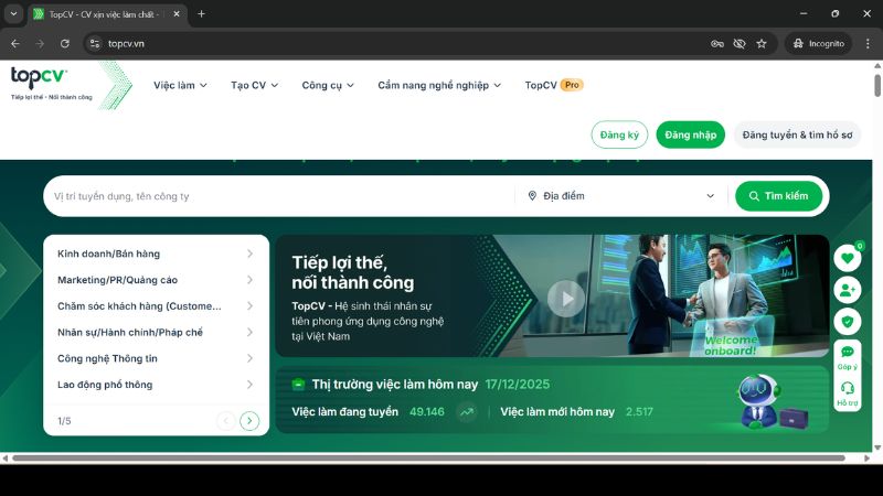 Giao diện trang tuyển dụng TopCV