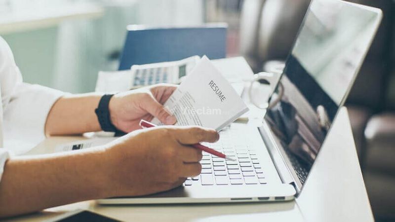 Cần kiểm tra lại các giấy tờ trong hồ sơ xin việc dược sĩ đã đầy đủ hay chưa