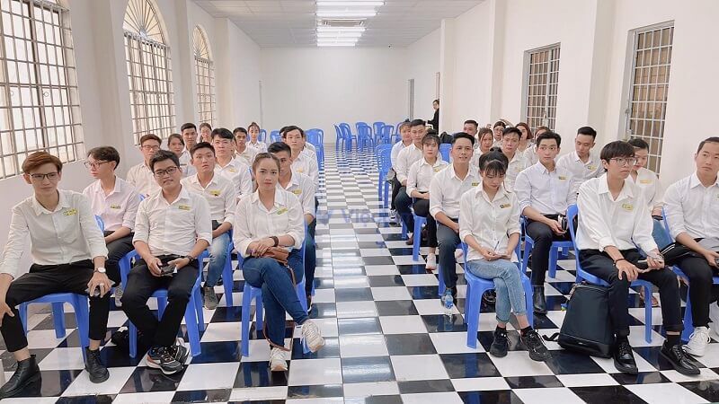 Nếu vượt qua vòng phỏng vấn online, bạn sẽ nhận được lịch hẹn phỏng vấn trực tiếp tại Bách Hóa Xanh