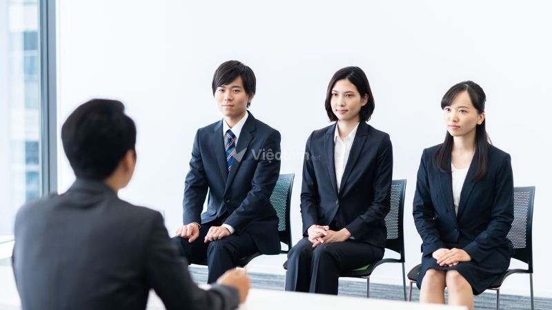 Trang phục lịch sự, tác phong chuyên nghiệp