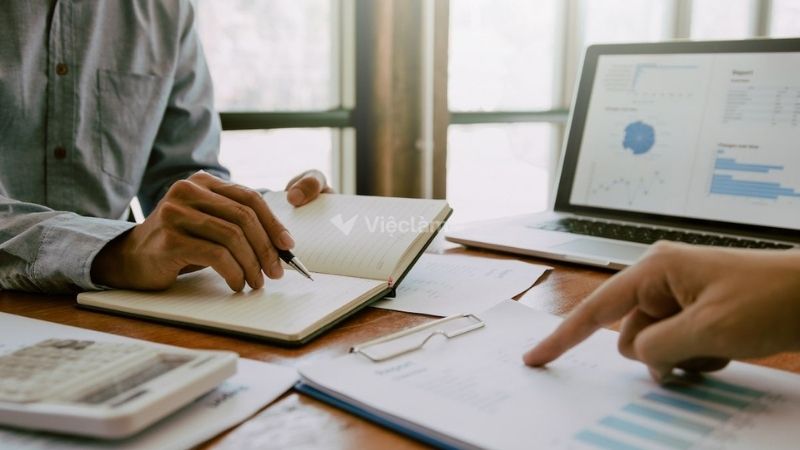 Không thu thập đủ dữ liệu trước khi đánh giá