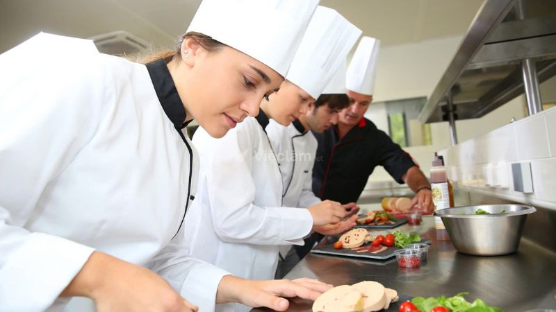 Học đầu bếp mất bao lâu