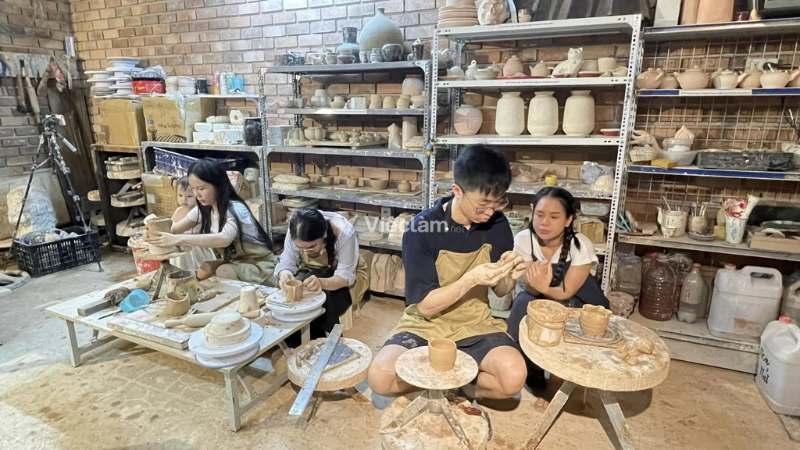 Vừa nặn gốm, vừa chill tại Puppets Studio