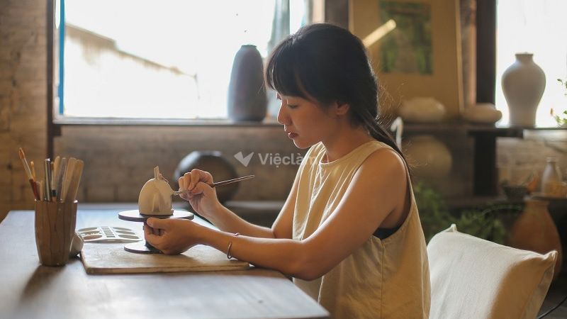 Không gian làm gốm tại workshop Gốm Sài Gòn rất thoải mái, thoáng đãng
