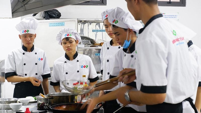 Trường Cao Đẳng Du Lịch Hà Nội