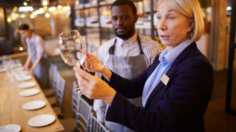 Quản lý và điều hành hoạt động của bộ phận F&B