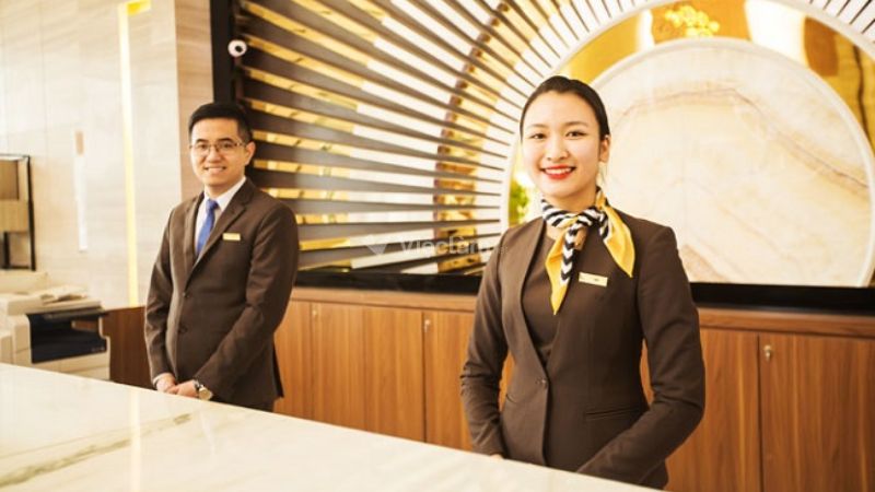 Lương nhân viên khách sạn 5 sao cao không? Review mới nhất 2025