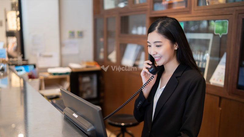 Tổng đài là nơi tiếp nhận, chuyển tiếp mọi cuộc gọi đến và đi từ khách sạn