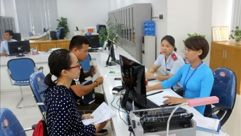 Trung tâm dịch vụ việc làm Cần Thơ tiếp nhận hồ sơ đăng ký việc làm (Nguồn: Báo Chính Phủ)