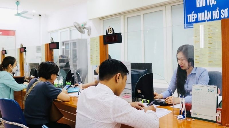 Trung tâm giới thiệu việc làm Cần Thơ tiếp nhận hồ sơ liên quan đến bảo hiểm thất nghiệp (Nguồn: Báo Luật sư Việt Nam)