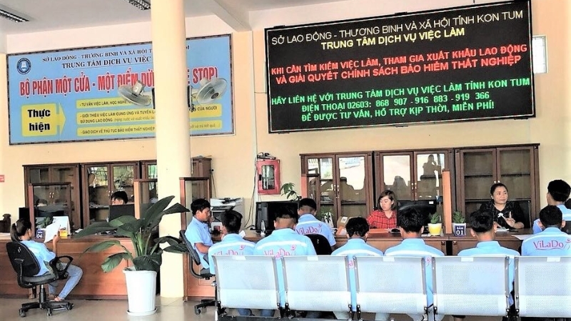 Trung tâm là đơn vị công lập có chức năng tiếp nhận hồ sơ, hướng dẫn thủ tục và chi trả trợ cấp BHTN đúng quy định