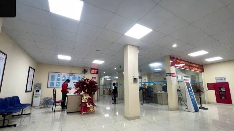 Người dân đến trực tiếp cơ quan bảo hiểm xã hội Thanh Oai để làm thủ tục (Nguồn: Google maps)