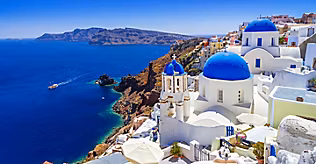 A One-Day Santorini Itinerary: Beyond the Sunset Selfie (and Finding Hidden Gems)