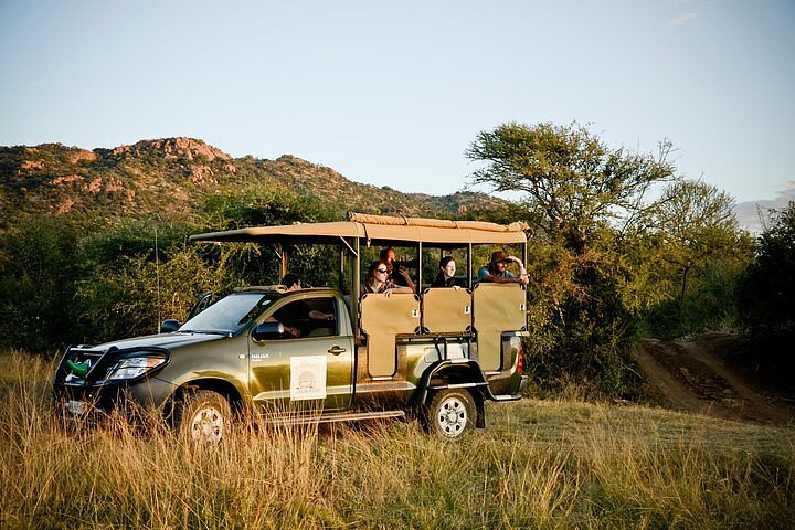 Why Savvy Groups Choose a Destination Management Company in Johannesburg (and You Should Too) Cover