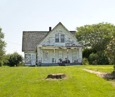  Buying a Fixer Upper Home for Your First Home