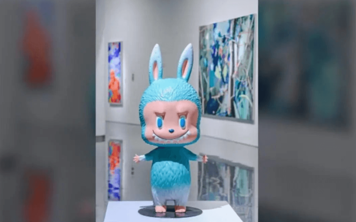 The world’s only mint green Labubu sold for 1.08 million RMB.