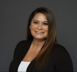 Vickie, Page