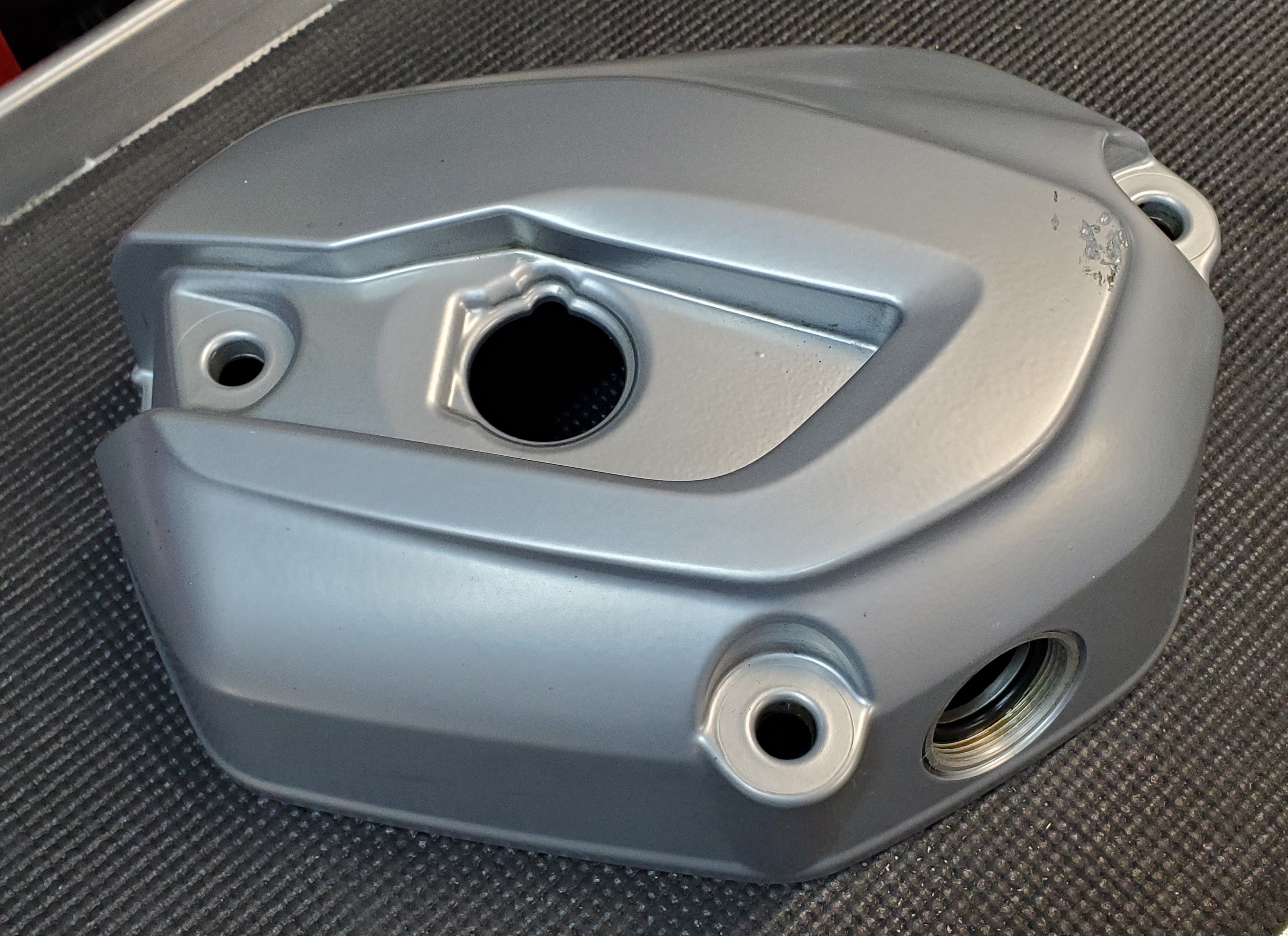 r1250gs cylinder head covers