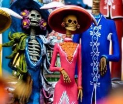 Las Raíces Día de Muertos