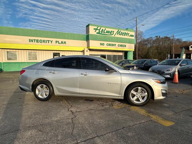 2021 Chevrolet Malibu Automatic CVT - Image 2