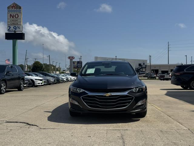 2023 Chevrolet Malibu Automatic CVT - Image 1