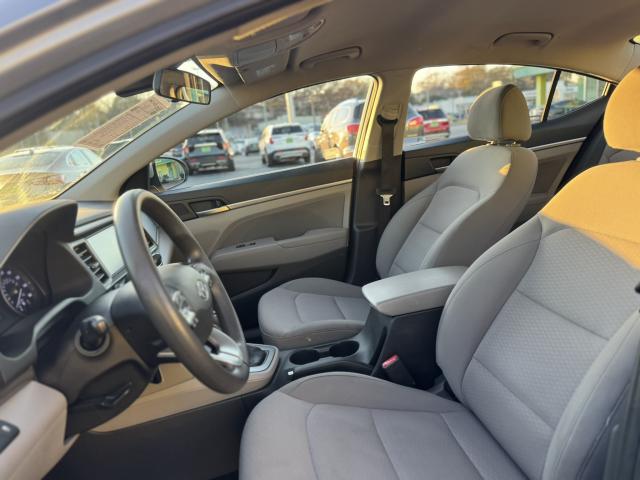 2020 Hyundai Elantra Automatic IVT - Image 10