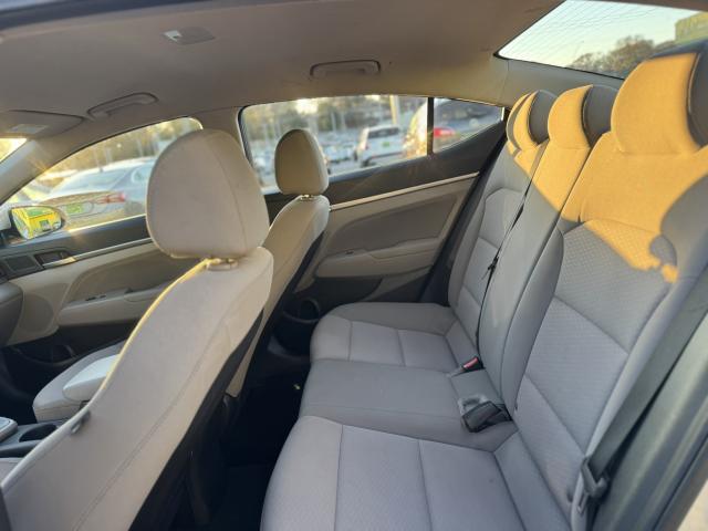 2020 Hyundai Elantra Automatic IVT - Image 11