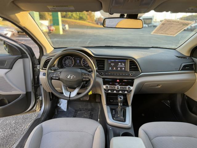 2020 Hyundai Elantra Automatic IVT - Image 12