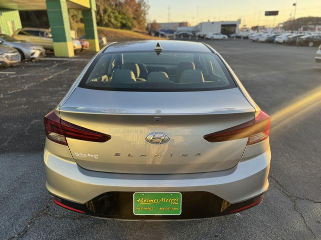 2020 Hyundai Elantra Automatic IVT - Image 7