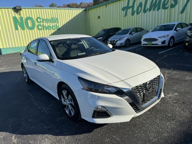2022 Nissan Altima Automatic Xtronic CVT - Image 1