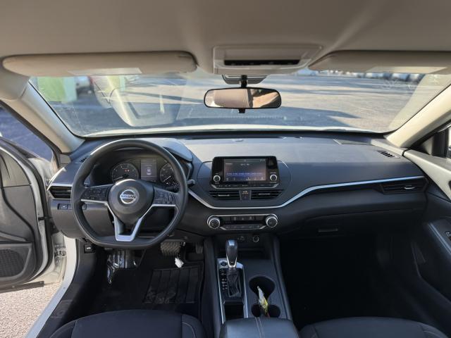 2022 Nissan Altima Automatic Xtronic CVT - Image 12