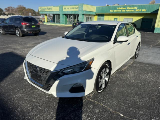 2022 Nissan Altima Automatic Xtronic CVT - Image 4