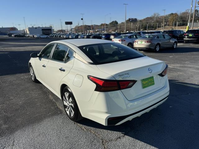 2022 Nissan Altima Automatic Xtronic CVT - Image 6