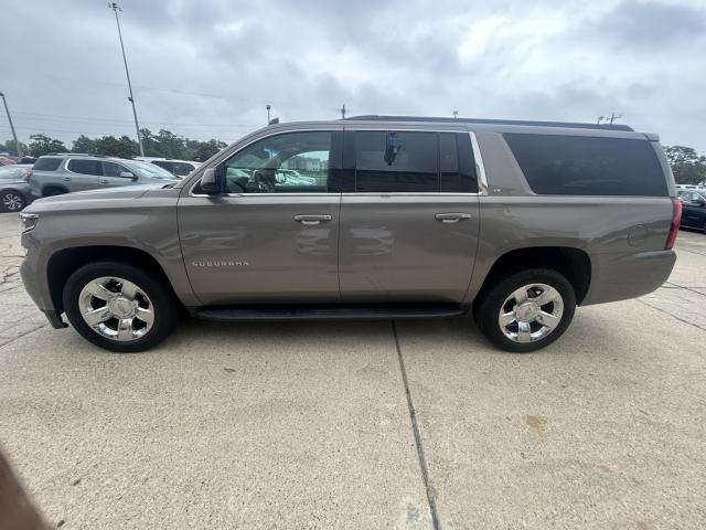 2017 Chevrolet Suburban Automatic 6-Spd w/Overdrive - Image 5