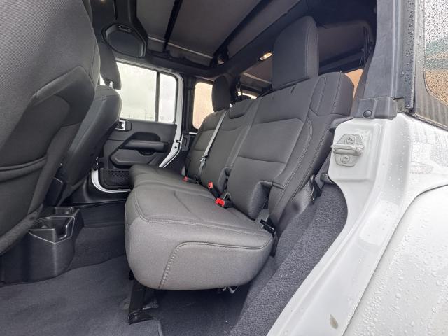 2023 Jeep Wrangler Unlimited Automatic 8-Spd - Image 9