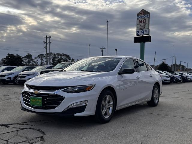2023 Chevrolet Malibu Automatic CVT - Image 3