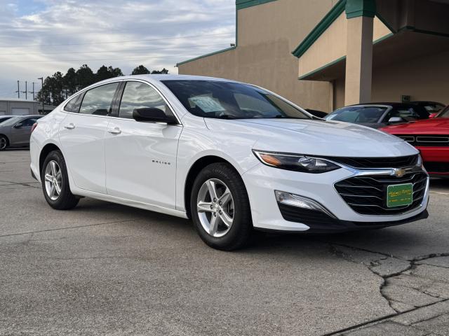 2023 Chevrolet Malibu Automatic CVT - Image 4