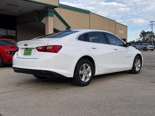 2023 Chevrolet Malibu Automatic CVT - Image 5