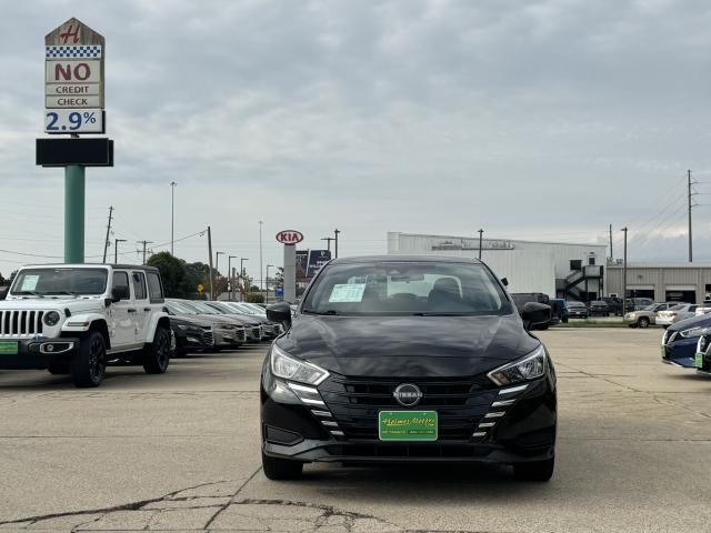 2023 Nissan Versa 1.6 SV CVT's photo