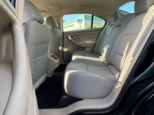 2017 Ford Taurus Auto 6-Spd w/SelShft - Image 10
