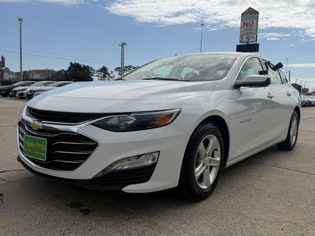 2023 Chevrolet Malibu Automatic CVT - Image 3