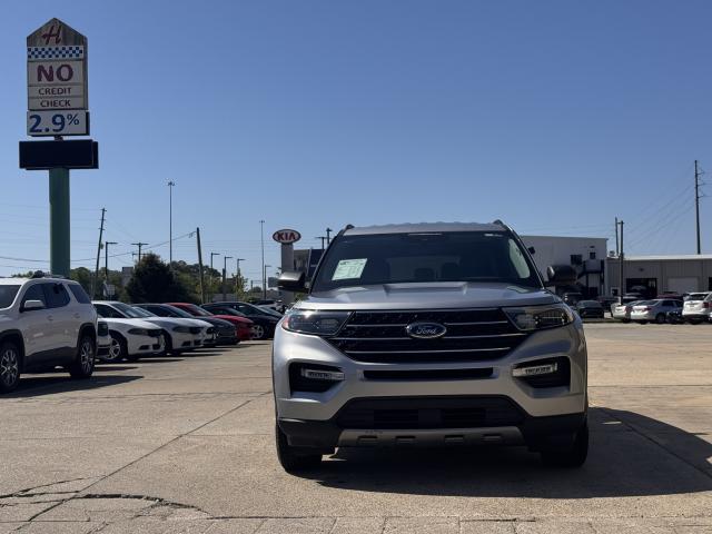 2023 Ford Explorer Automatic 10-Spd - Image 1