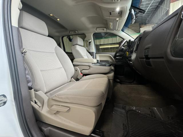 2018 Chevrolet Silverado 1500 Crew Cab Auto 6-Spd HD Overdrive - Image 10
