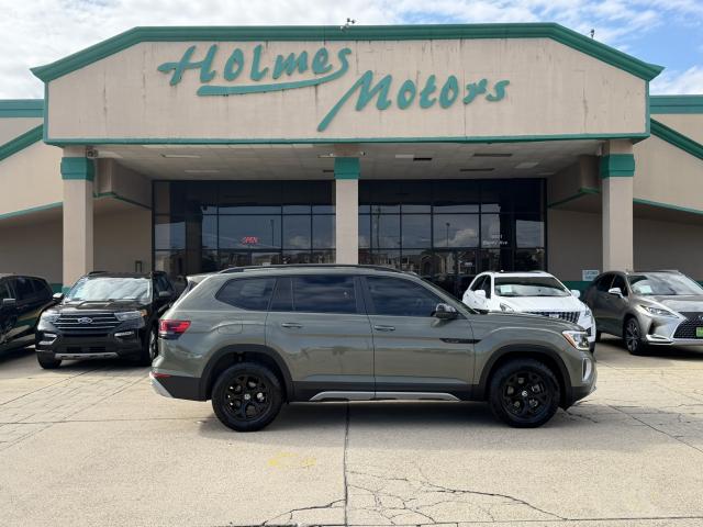 2024 Volkswagen Atlas 2.0T Atlas Peak Edt SE w/Tech 4MOTION's photo