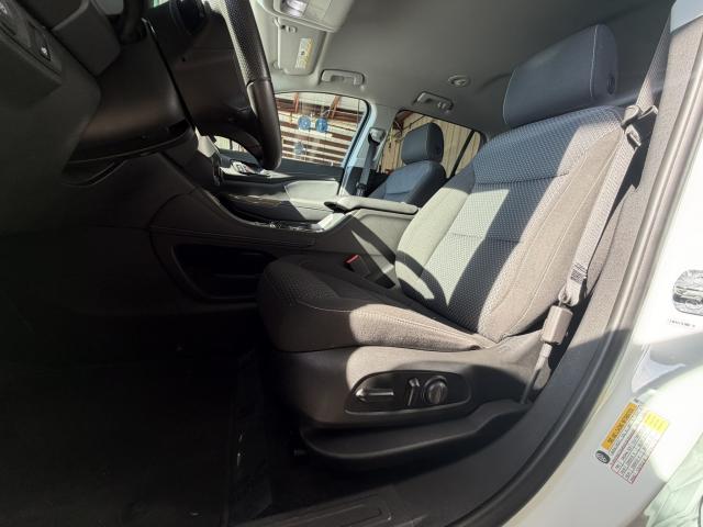 2021 GMC Acadia Automatic 9-Spd - Image 8