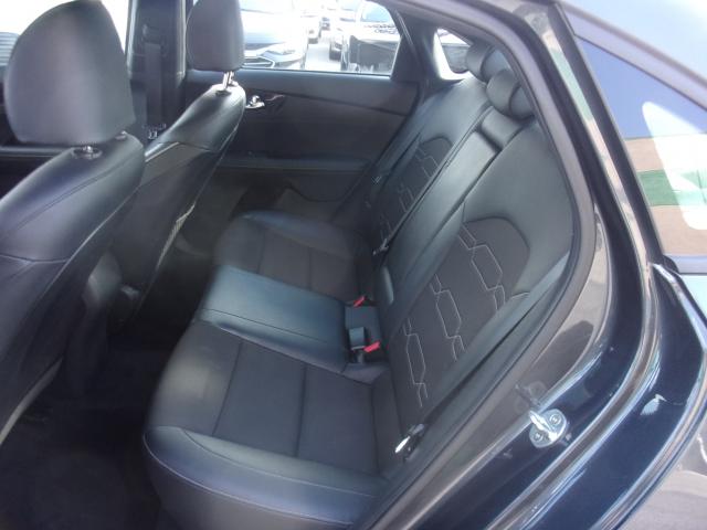 2020 Kia Forte Automatic IVT - Image 12