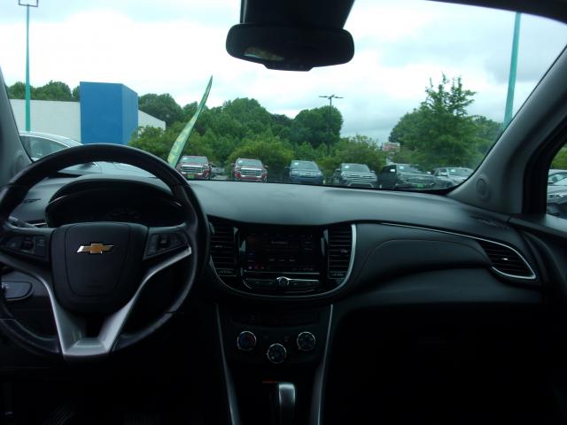2020 Chevrolet Trax Automatic 6-Spd - Image 9