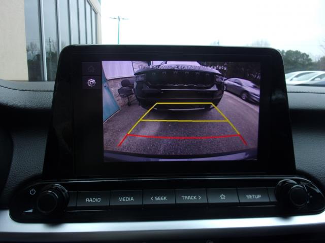 2024 Kia Forte Automatic IVT - Image 9
